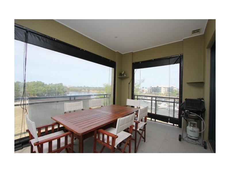 9/10 Marina Drive, South Perth WA 6151