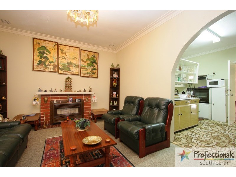 113 Manning Road, Manning WA 6152