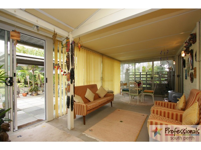 113 Manning Road, Manning WA 6152