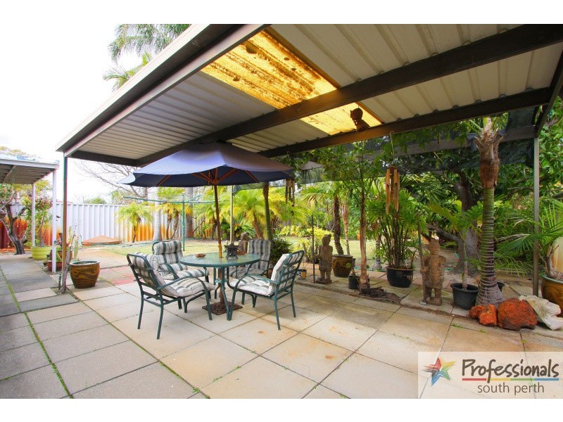 113 Manning Road, Manning WA 6152