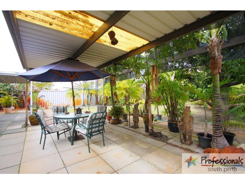113 Manning Road, Manning WA 6152