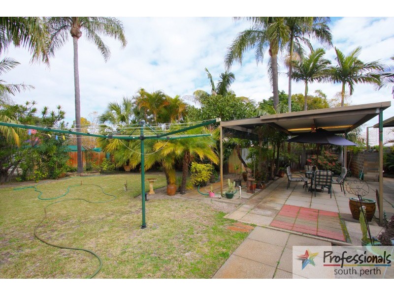 113 Manning Road, Manning WA 6152