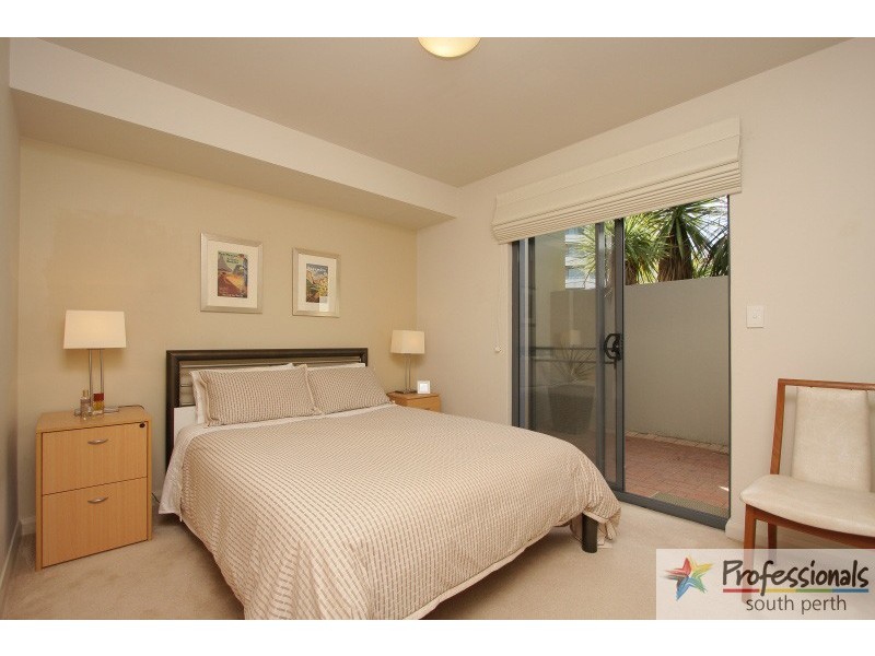 8/25 Melville Parade, South Perth WA 6151