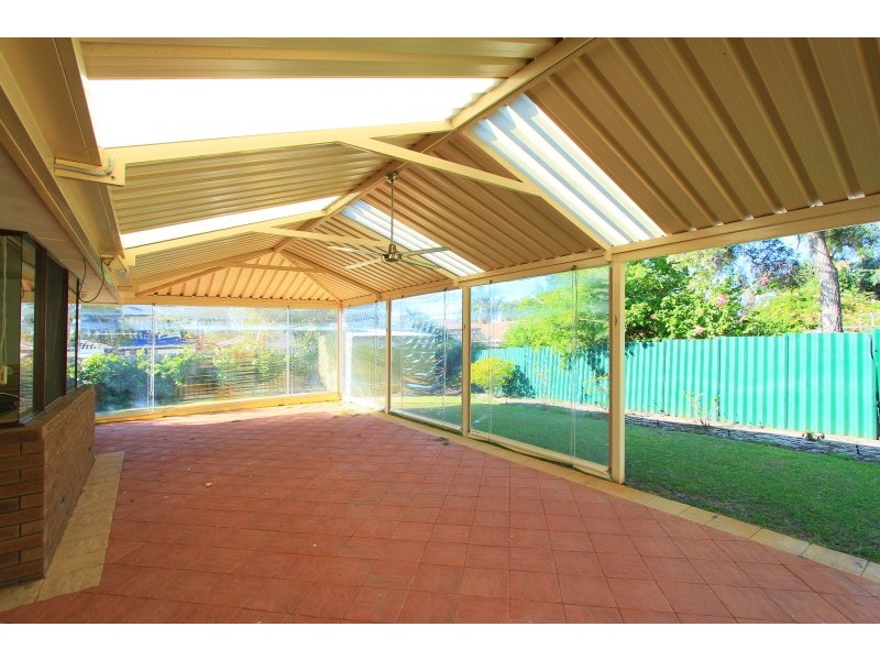 6 Barrow Crescent, Shelley WA 6148