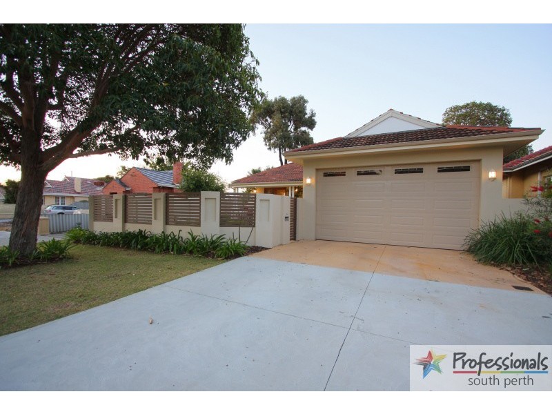 54A Hobbs Avenue, Como WA 6152