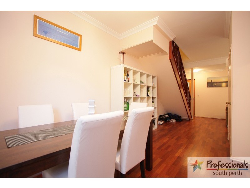 2/155 Marmion Street, Fremantle WA 6160