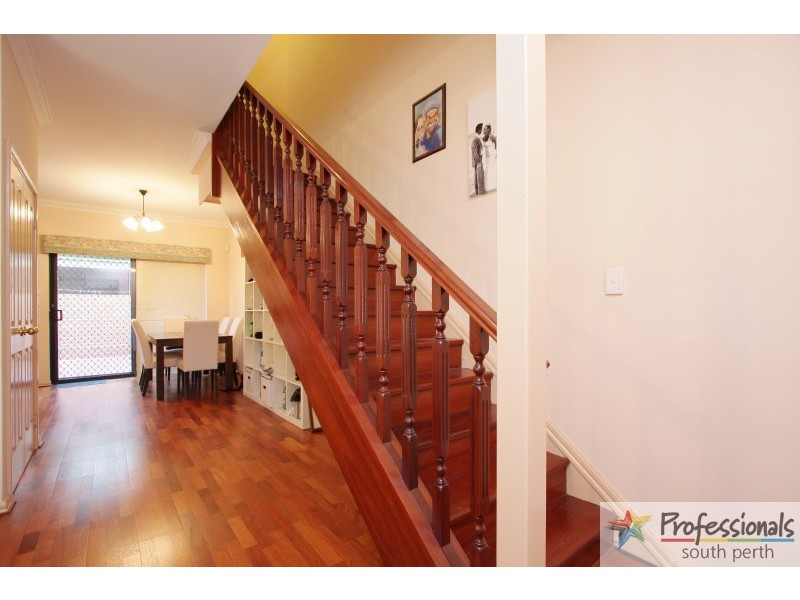 2/155 Marmion Street, Fremantle WA 6160