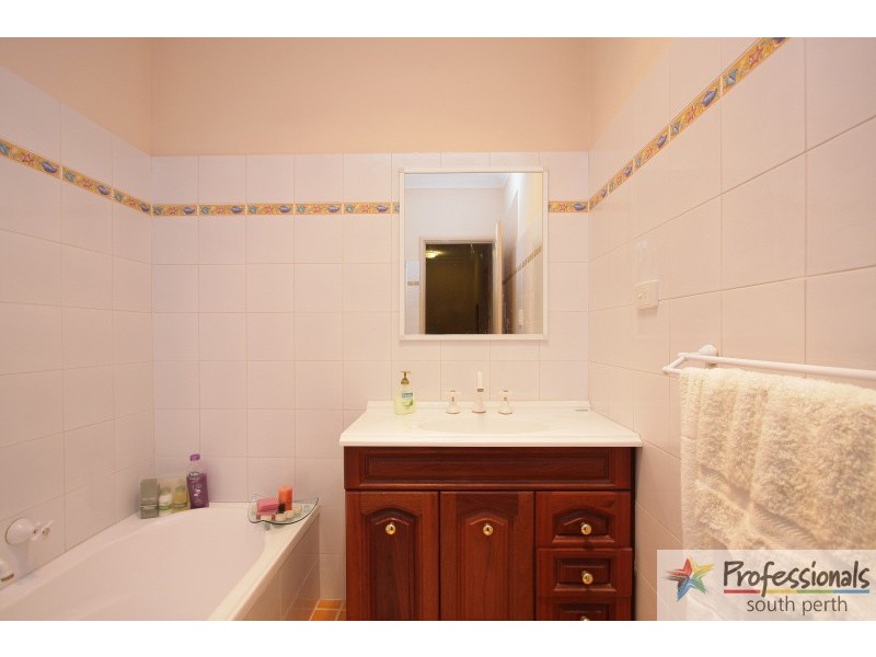 2/155 Marmion Street, Fremantle WA 6160