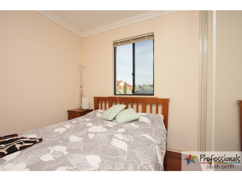 2/155 Marmion Street, Fremantle WA 6160