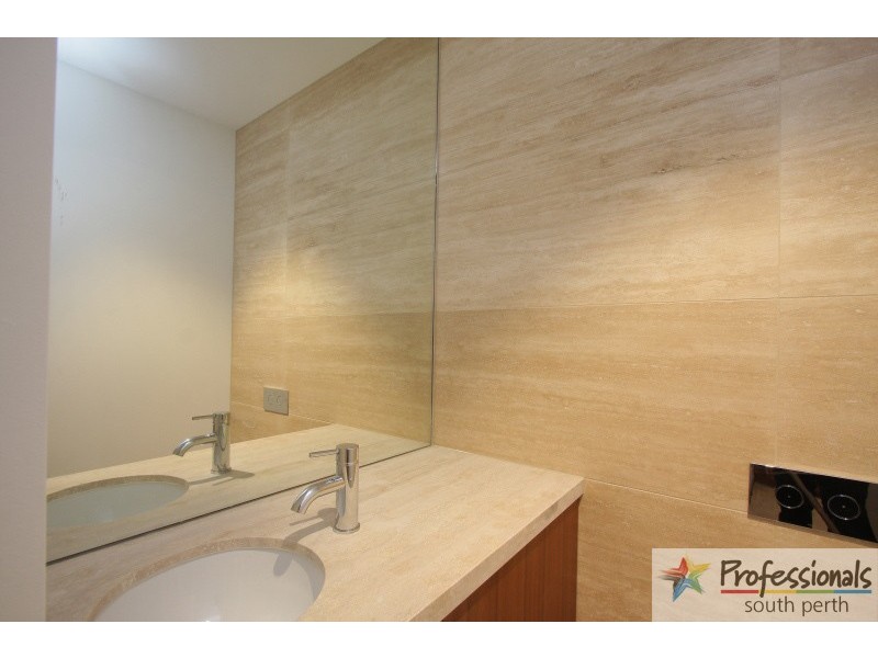 42/2 Leighton Beach Boulevard, North Fremantle WA 6159