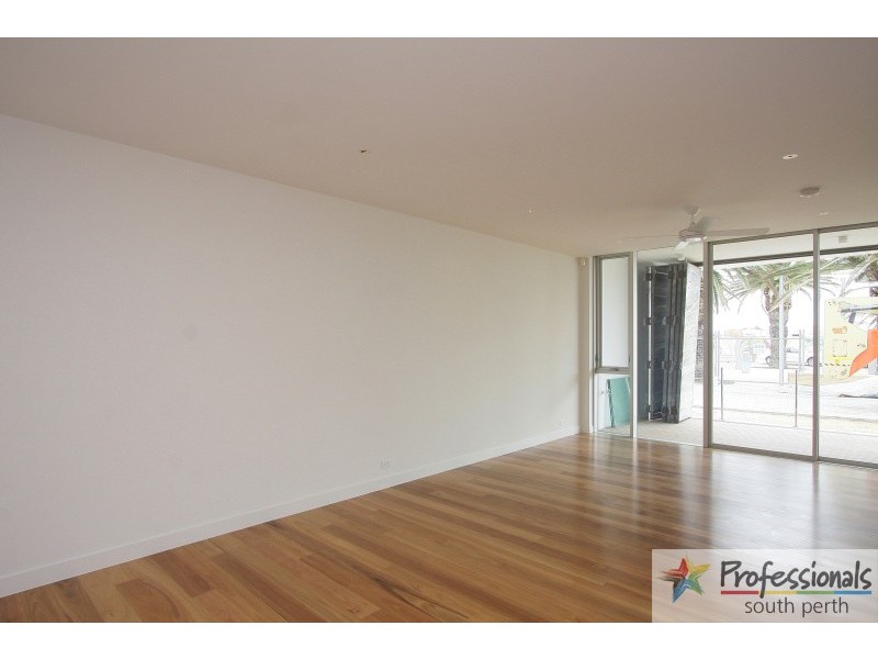 42/2 Leighton Beach Boulevard, North Fremantle WA 6159