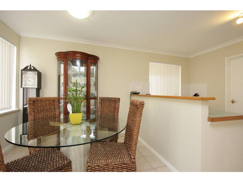 1 Henley Street, Como WA 6152