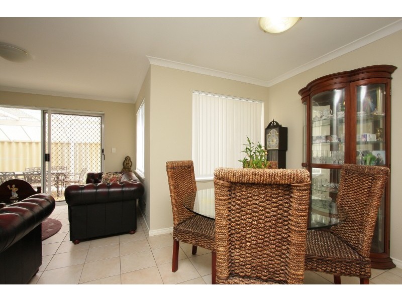 1 Henley Street, Como WA 6152