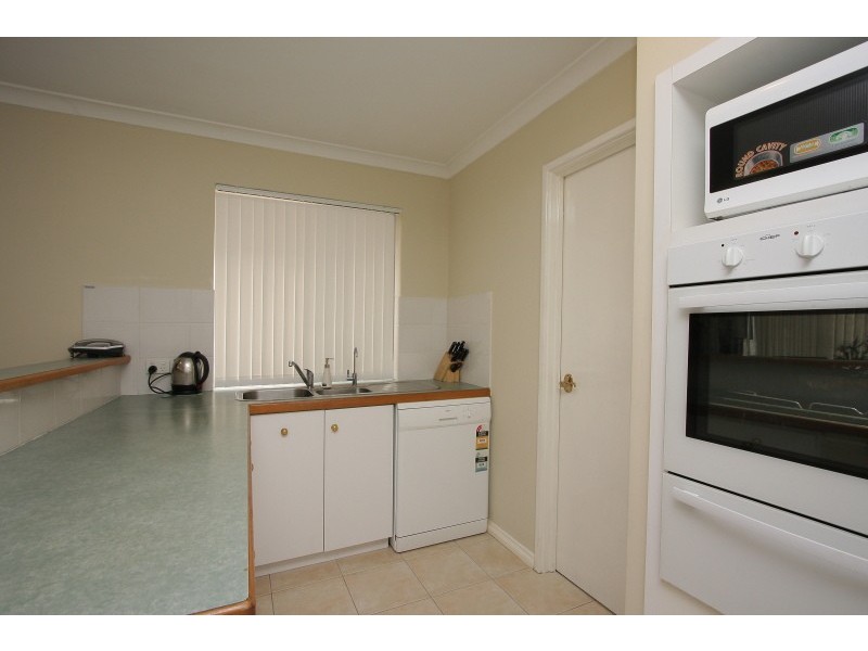 1 Henley Street, Como WA 6152