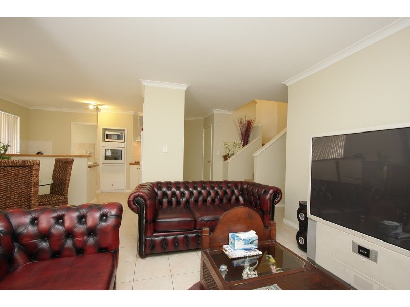 1 Henley Street, Como WA 6152