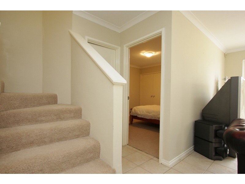 1 Henley Street, Como WA 6152