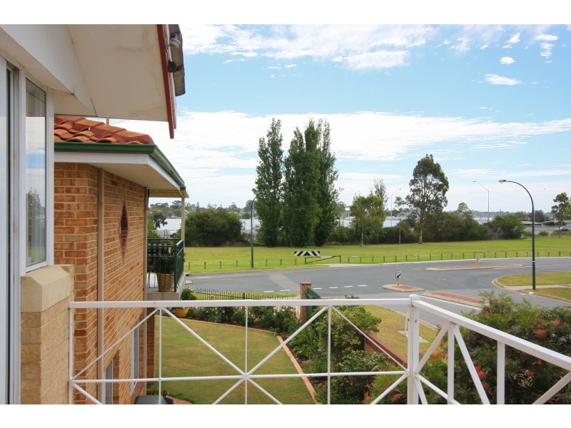 1 Henley Street, Como WA 6152