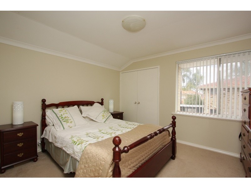 1 Henley Street, Como WA 6152