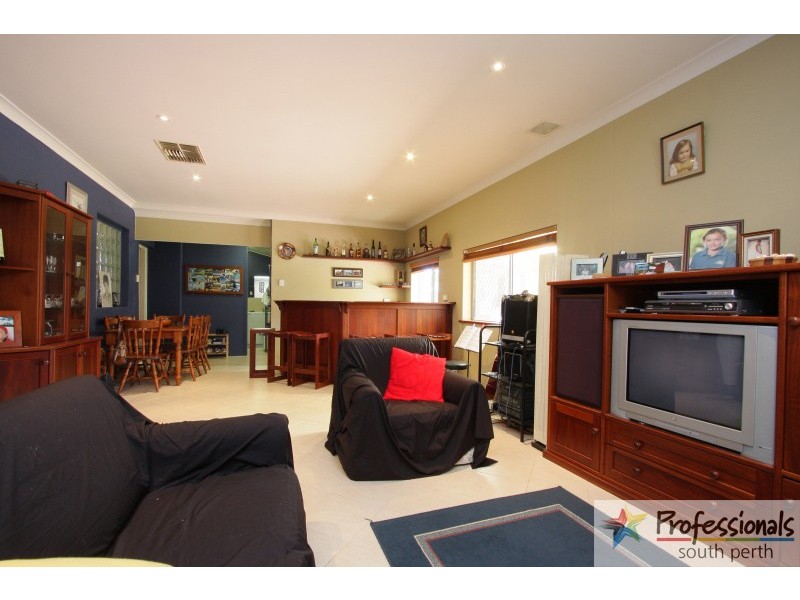 28 Coolidge Street, Como WA 6152