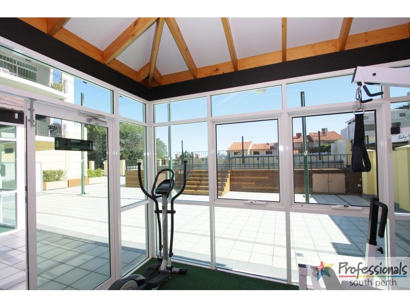 2/146 Mill Point Road, South Perth WA 6151