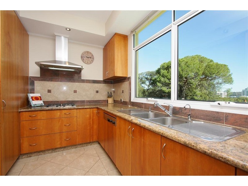 2/146 Mill Point Road, South Perth WA 6151