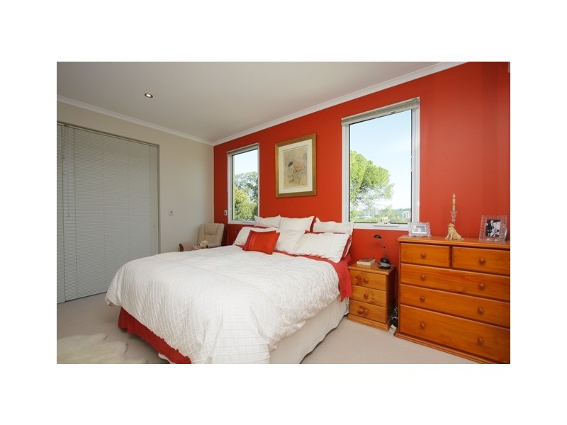 2/146 Mill Point Road, South Perth WA 6151