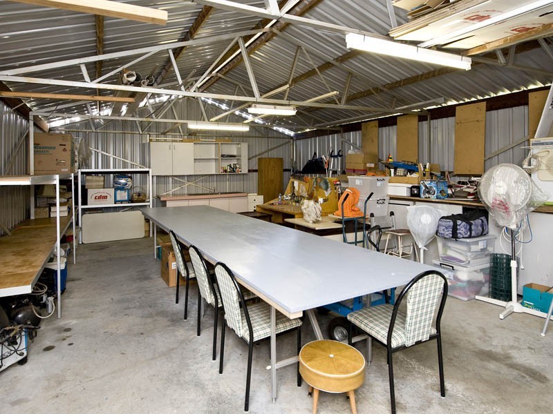 6 Honeyeater Glade, Huntingdale WA 6110