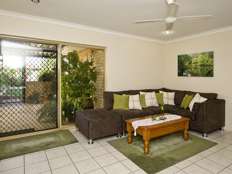 6 Honeyeater Glade, Huntingdale WA 6110