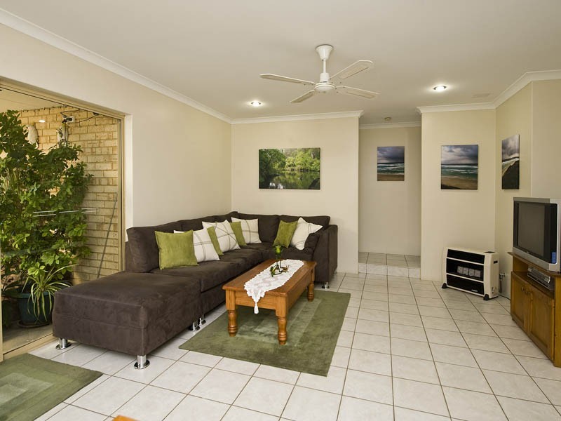 6 Honeyeater Glade, Huntingdale WA 6110