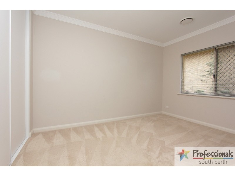 1/80 Hobbs Avenue, Como WA 6152