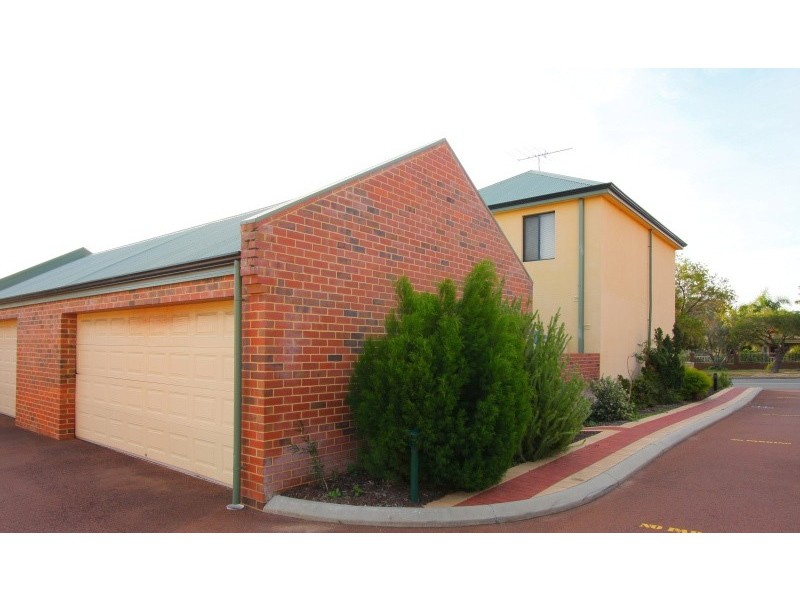 2/155 Marmion Street, Fremantle WA 6160
