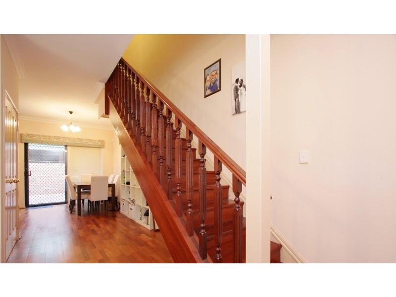 2/155 Marmion Street, Fremantle WA 6160