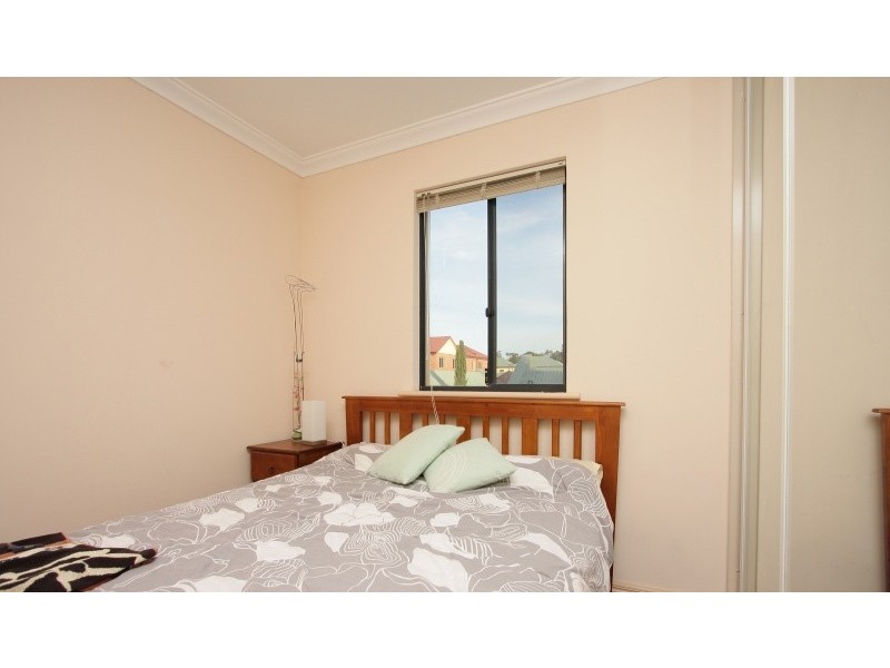 2/155 Marmion Street, Fremantle WA 6160