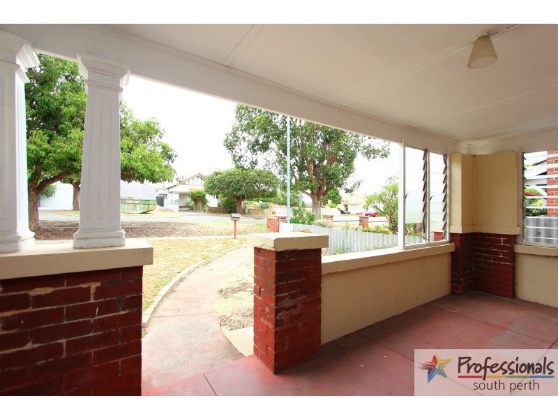 46 Collins Street, Kensington WA 6151