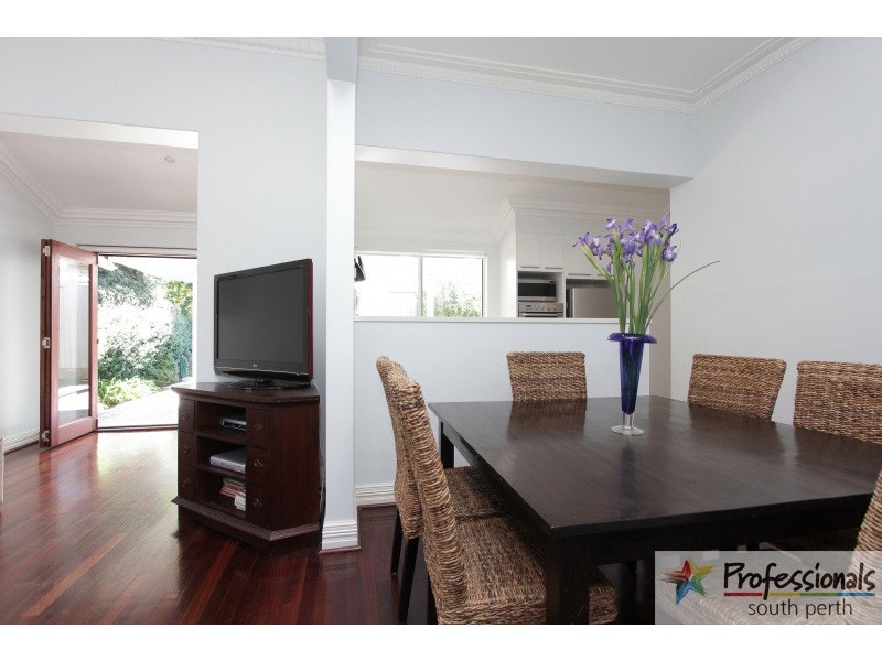 172 Douglas Avenue, Kensington WA 6151