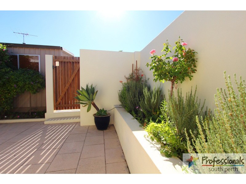 172 Douglas Avenue, Kensington WA 6151