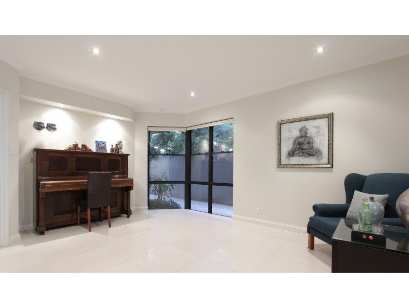 2 Banksia Terrace, South Perth WA 6151