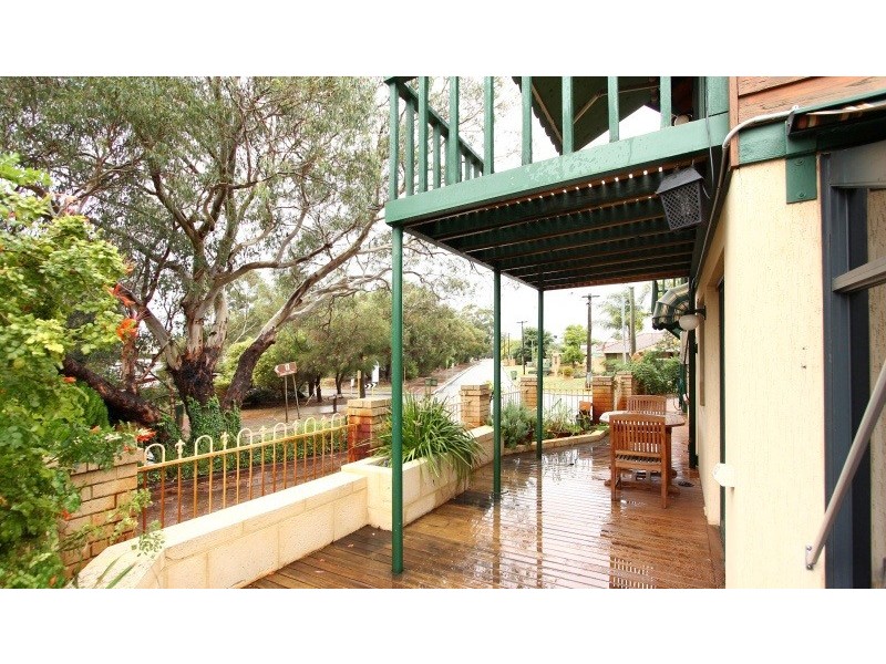 4/2 Johnson Road, Maylands WA 6051