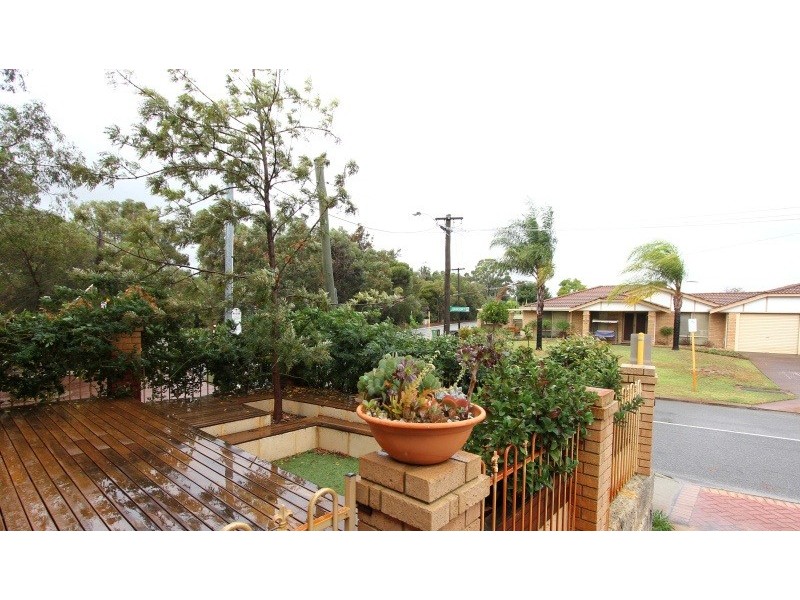 4/2 Johnson Road, Maylands WA 6051