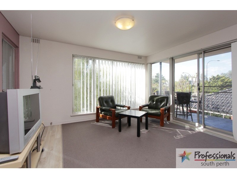 3/5 Cassey Street, Como WA 6152