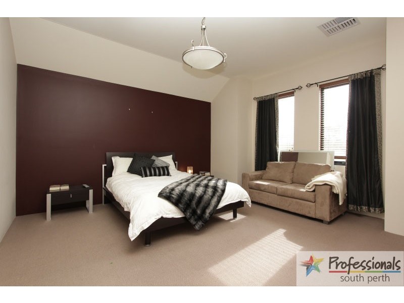 45 Forillion Avenue, Bibra Lake WA 6163