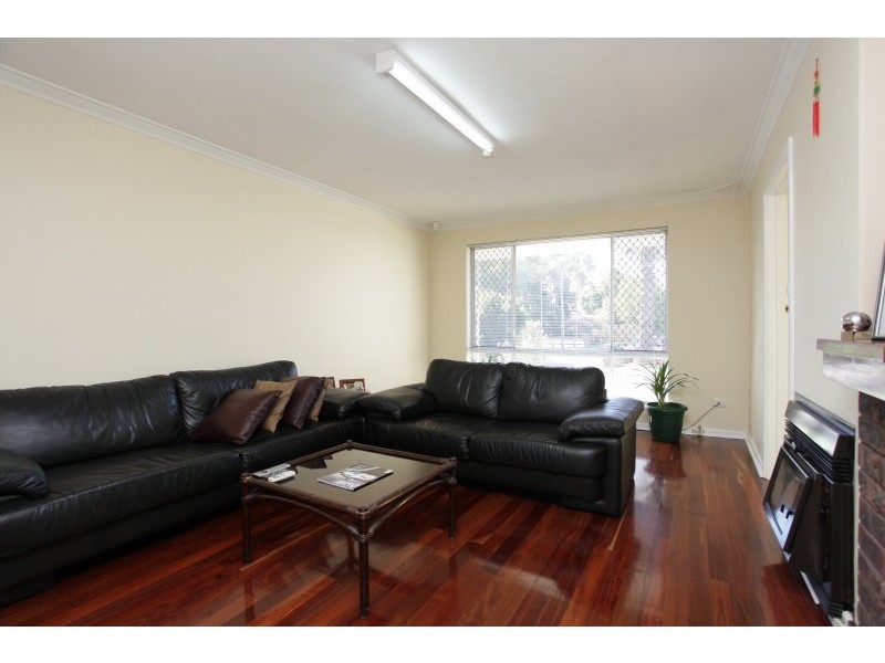 25 Rosmead Avenue, Beechboro WA 6063