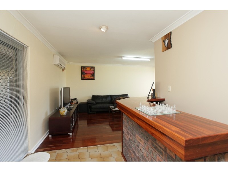 25 Rosmead Avenue, Beechboro WA 6063