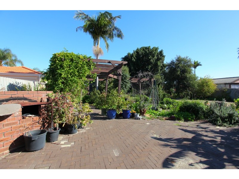 25 Rosmead Avenue, Beechboro WA 6063