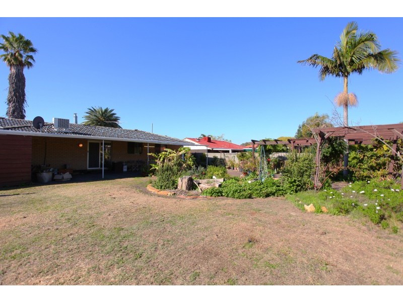 25 Rosmead Avenue, Beechboro WA 6063