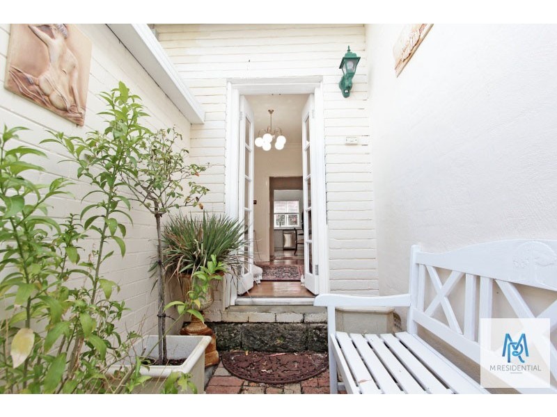 2 Warrego Street, Kensington WA 6151