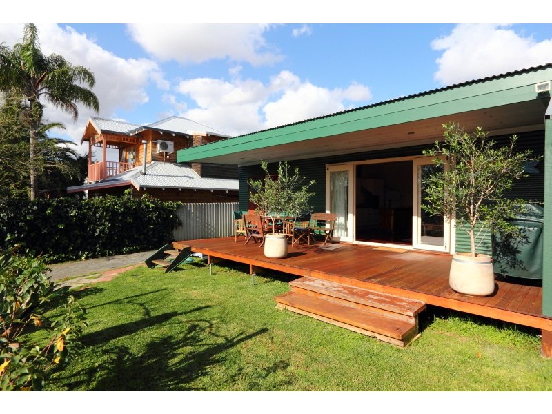 10 First Avenue, Kensington WA 6151