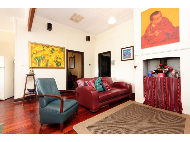 10 First Avenue, Kensington WA 6151