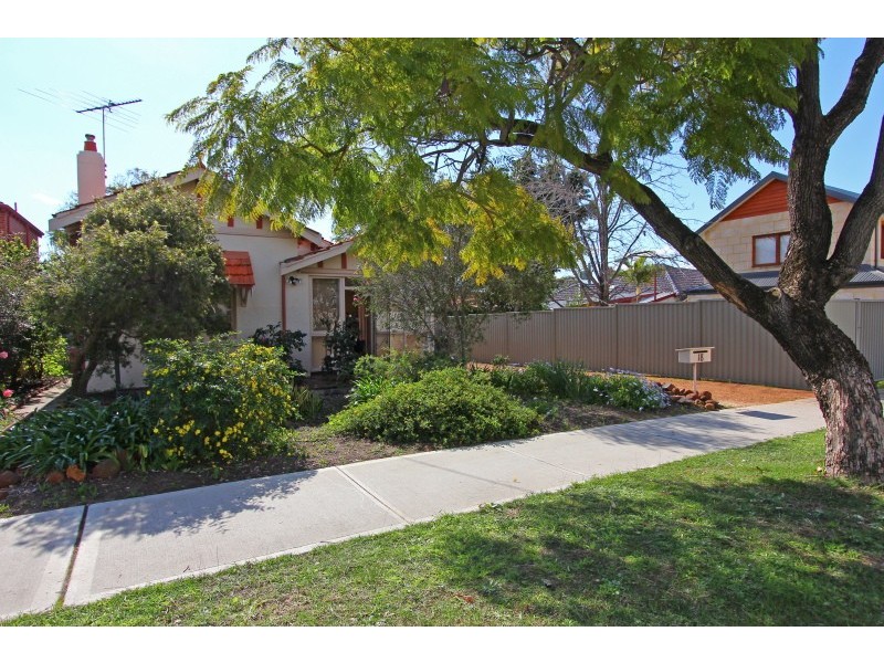 18 Carey Street, Kensington WA 6151