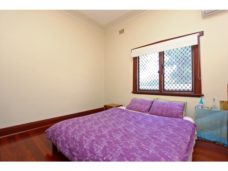 18 Carey Street, Kensington WA 6151